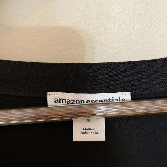 Amazon Essentials Black Dress with Belt - Picture 4 of 4